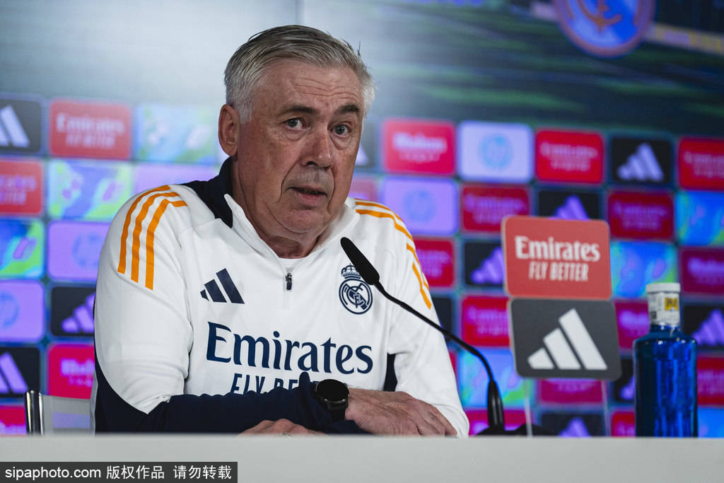 安切洛蒂执教生涯中的联赛冠军挑战：为何连续夺冠如此艰难？